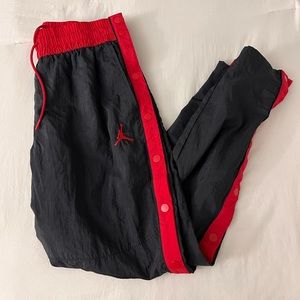 listing-status-banner